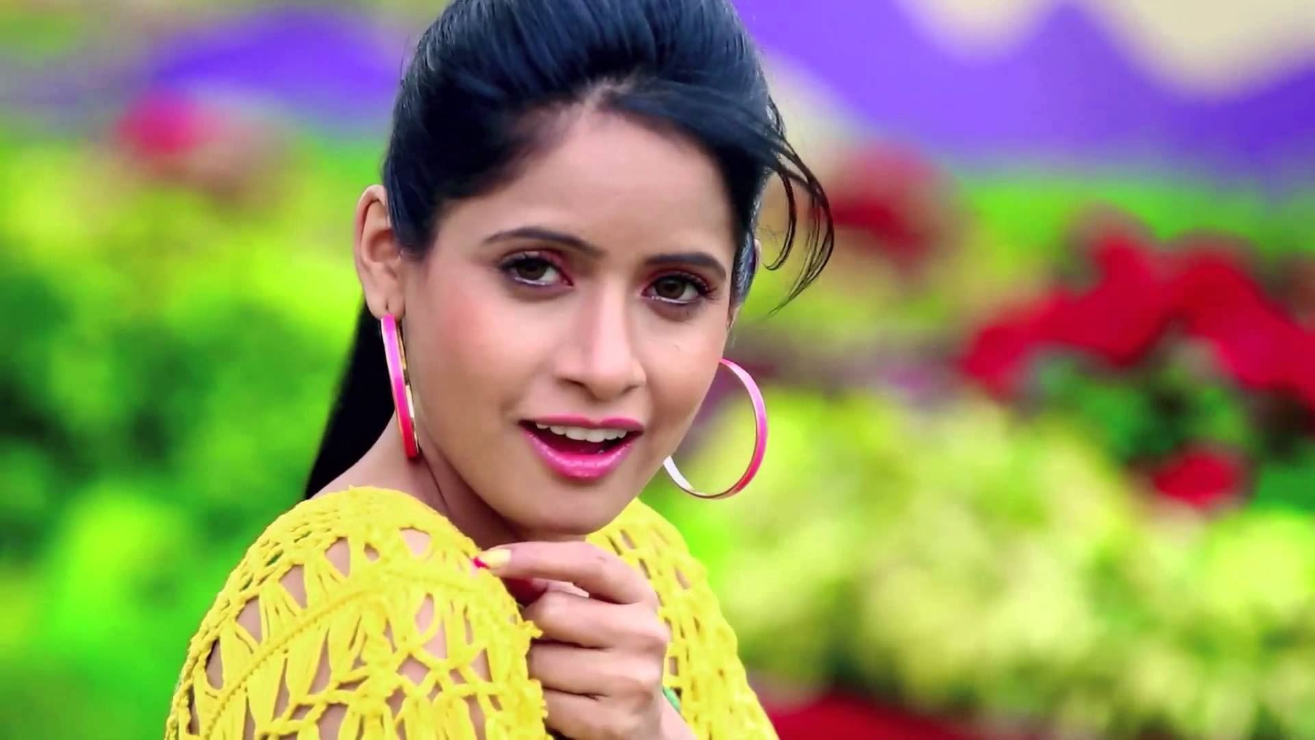 Miss Pooja - HD Wallpaper 