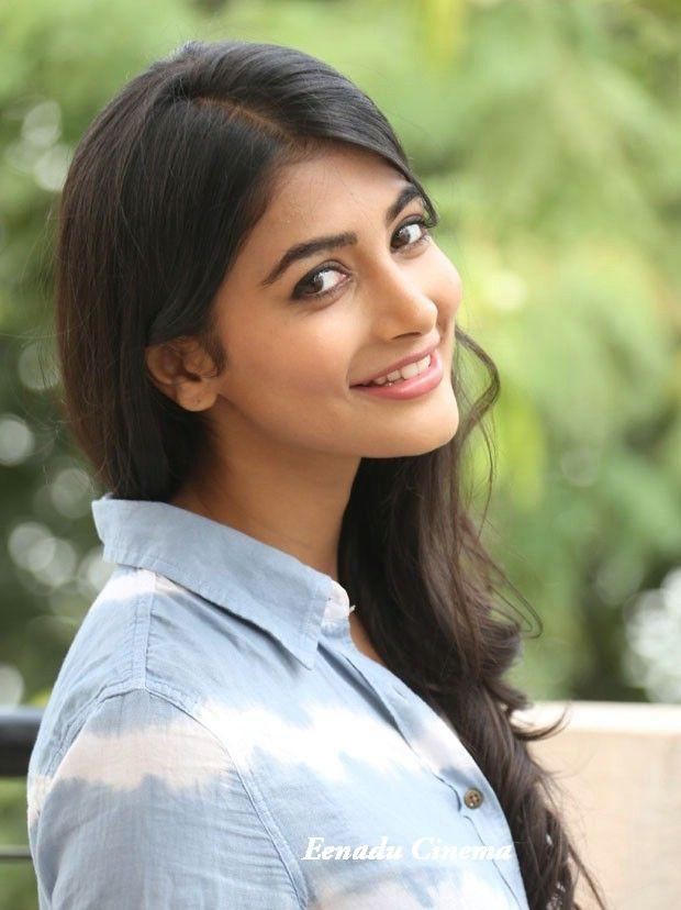 Pooja Hegde - HD Wallpaper 