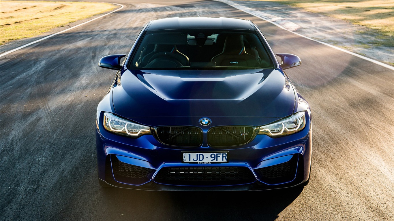 2018 Blue Series Bmw M4 Cs Car Hd Wallpaper2017 - Спорткары Вид Спереди - HD Wallpaper 