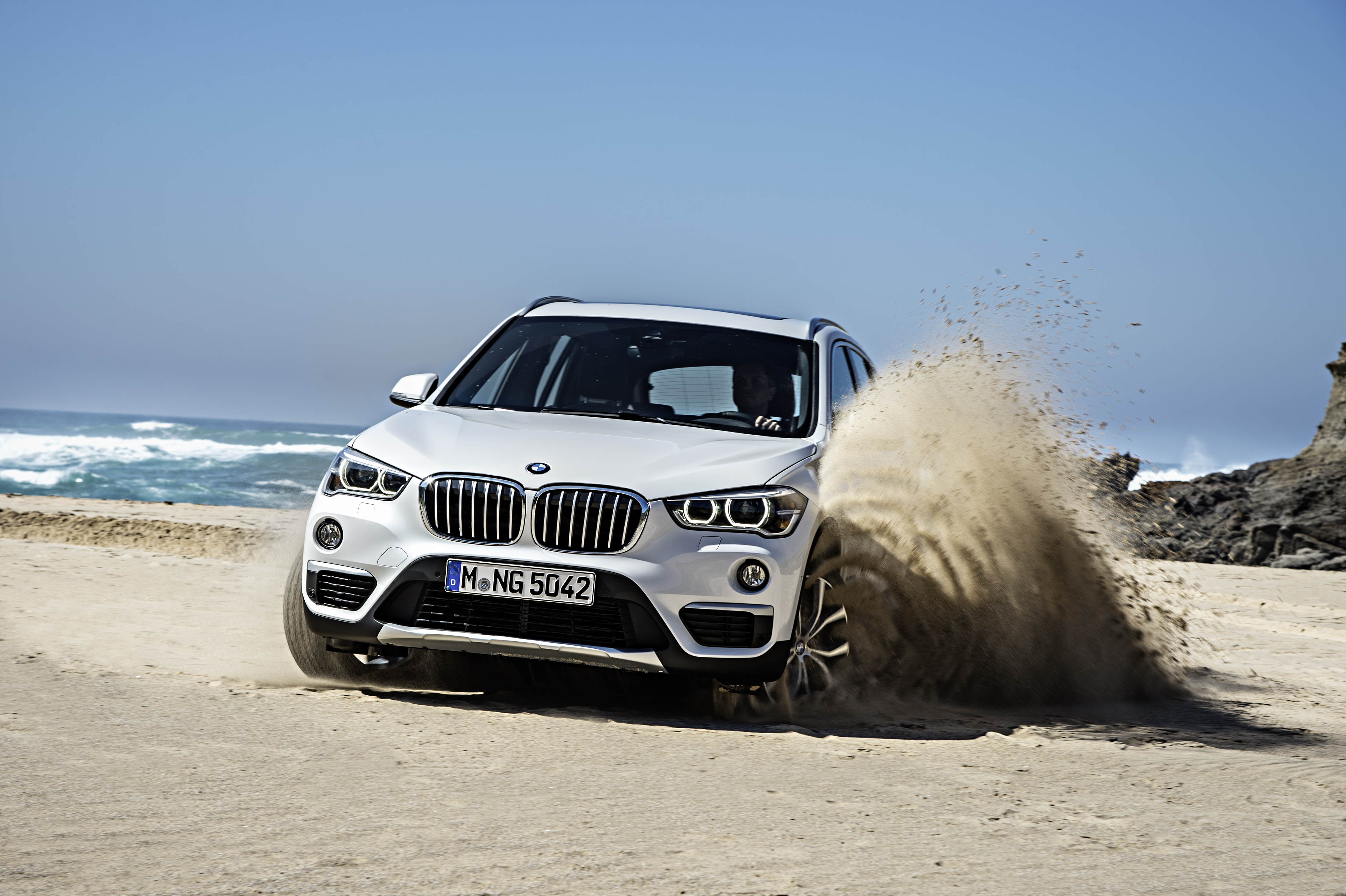 2016 Bmw X1 Wallpaper Hd - Bmw X1 Wallpaper Pc Hd - HD Wallpaper 