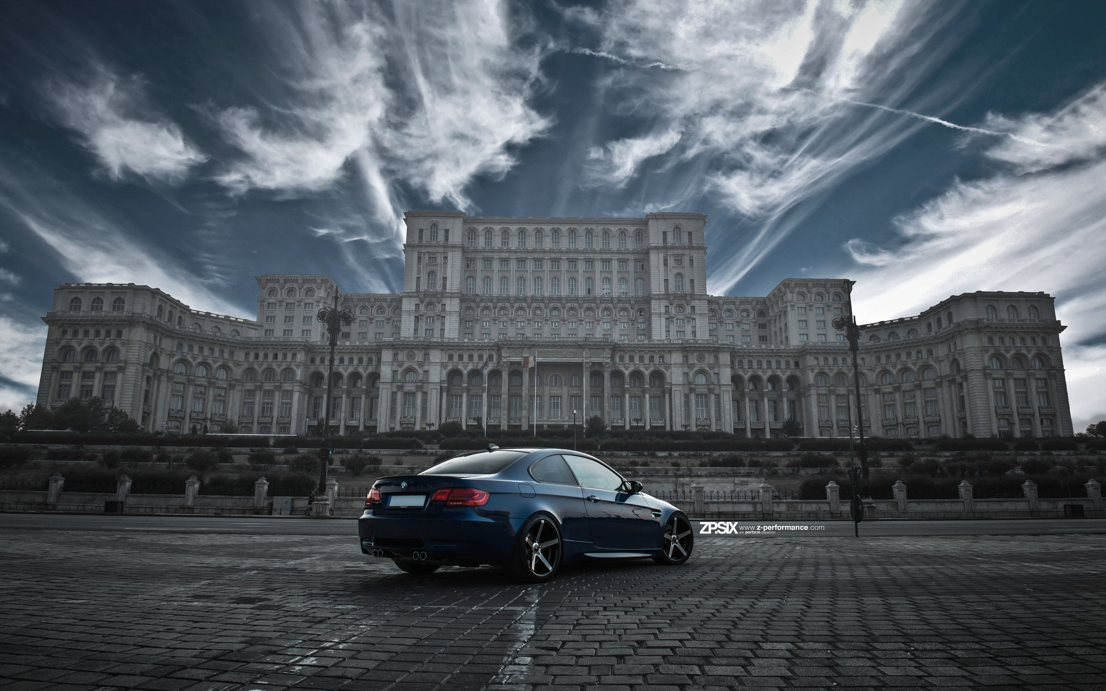 Bmw E92 M3 In Front Of Palace Of The Parliament Wallpaper - Palace Of The Parliament - HD Wallpaper 