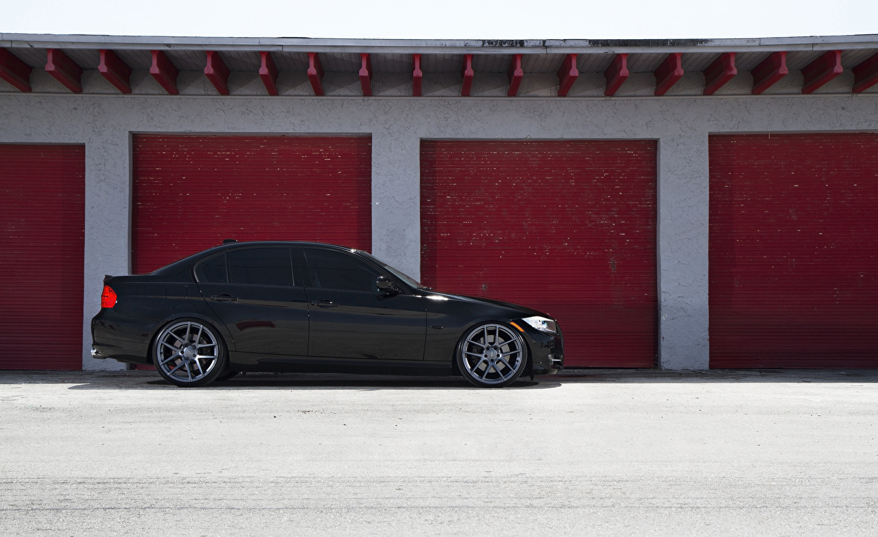 Bmw 335i Black Gunmetal Grey Wheels - HD Wallpaper 