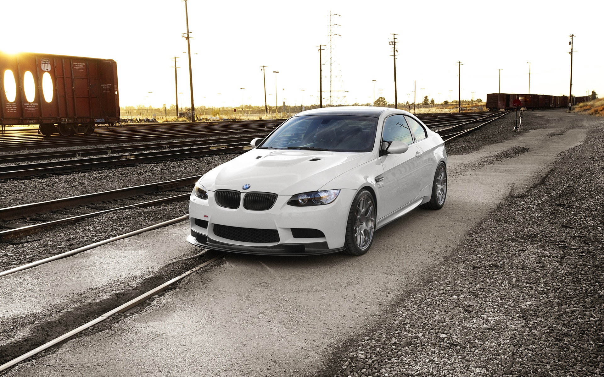 Wallpaper Bmw M3 E92, Sunset, Railway - Bmw M3 Coupe - HD Wallpaper 