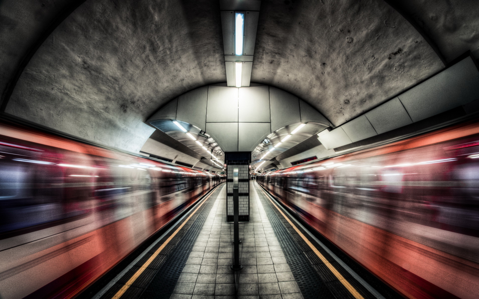 Motion Blur Street Photography - HD Wallpaper 