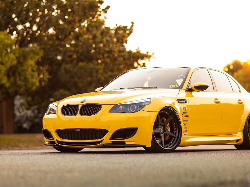 Yellow Bmw M5 Tuning Hd Wallpaper - Bmw M5 E60 Wallpaper Iphone - HD Wallpaper 