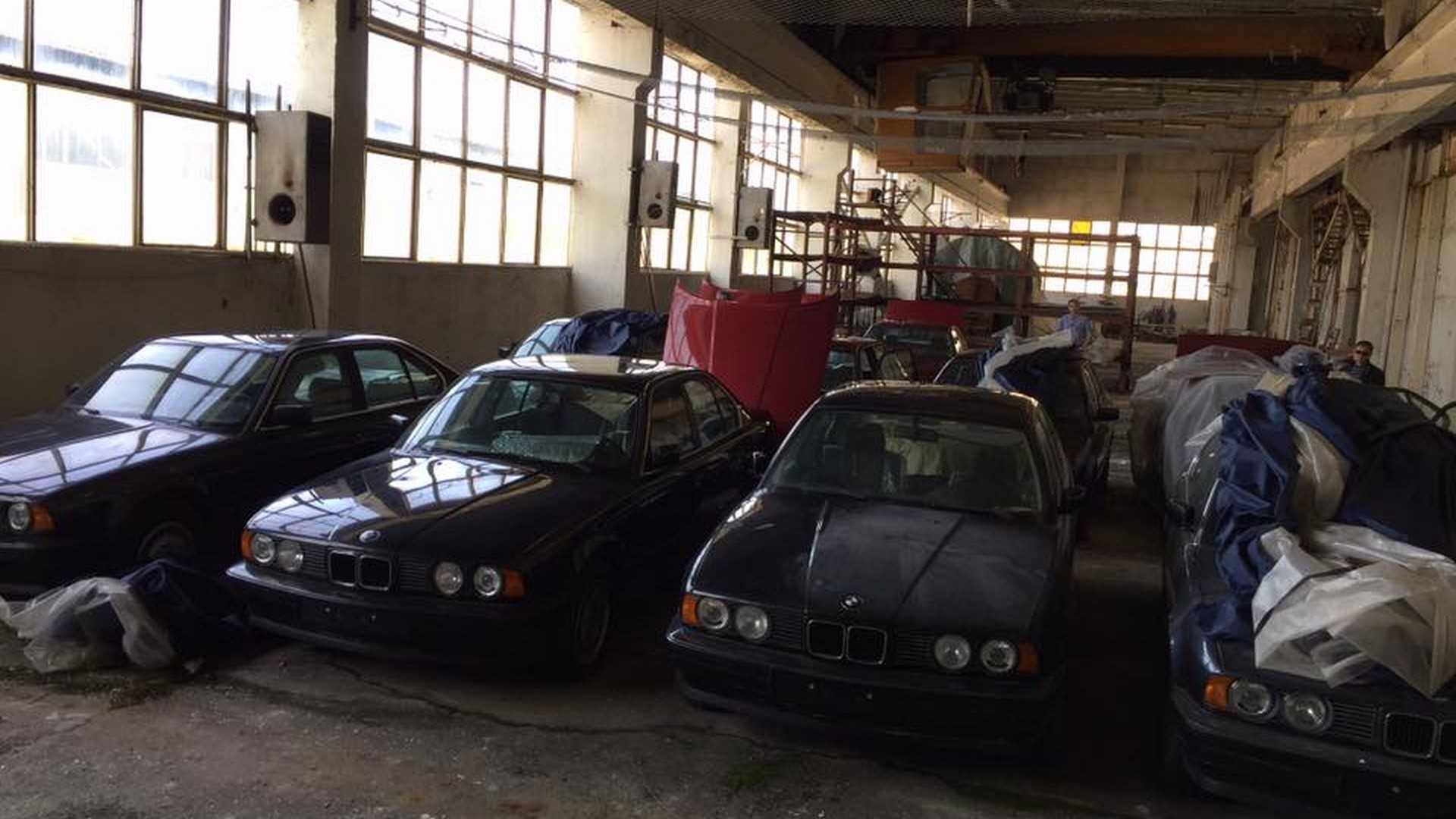 11 Never Driven Bmw 5 Series Found In Bulgaria - Bmw E34 Found In Bulgaria - HD Wallpaper 