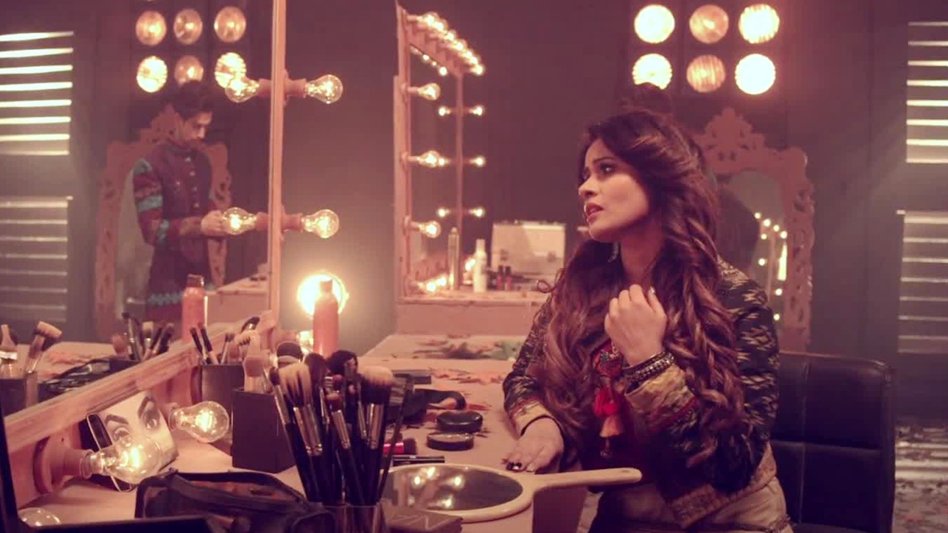 Miss Pooja High Definition Wallpaper - Miss Pooja - HD Wallpaper 