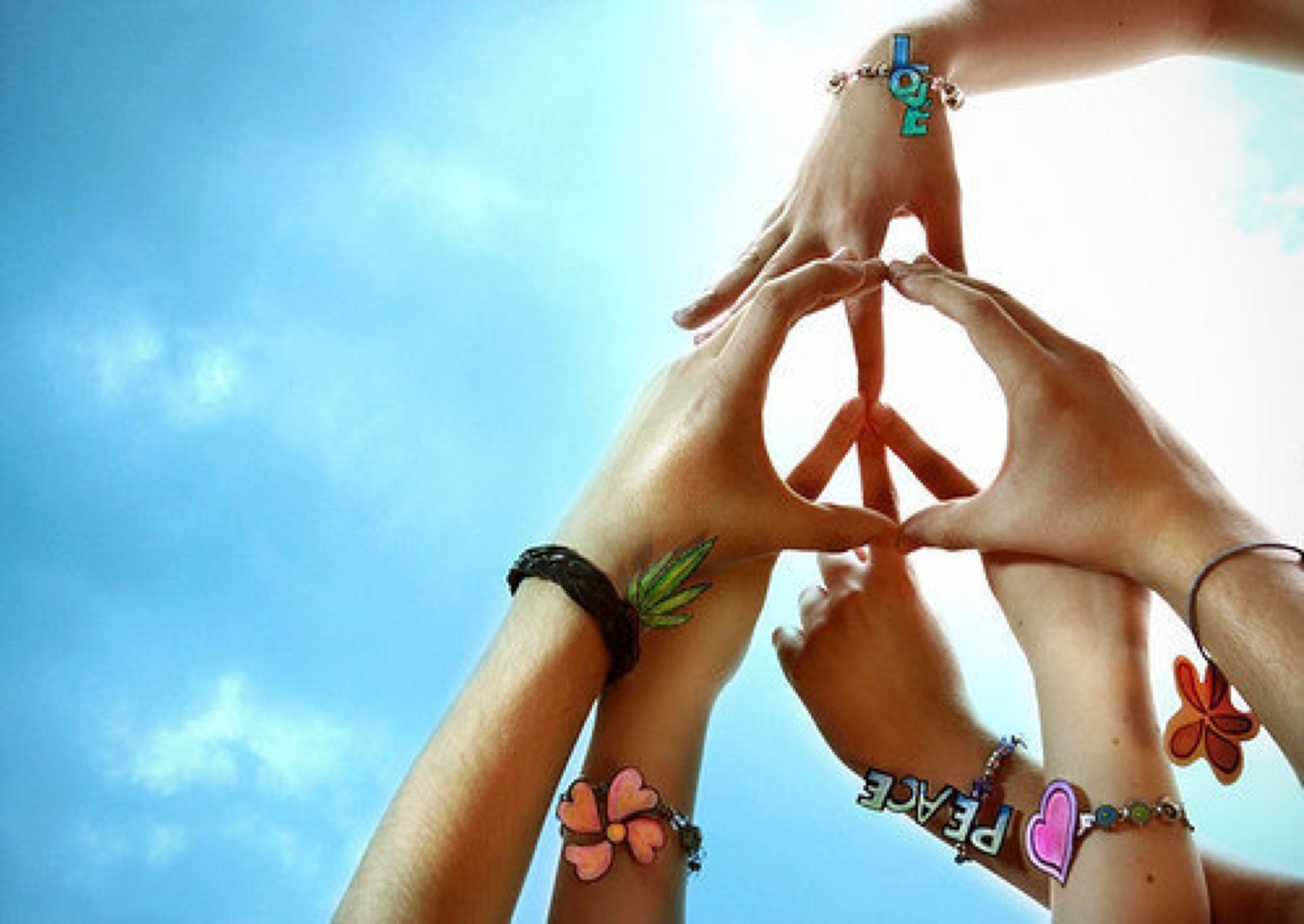 Peace And Love - 2370x1680 Wallpaper Peace And Love - 2370x1680 Wallpaper