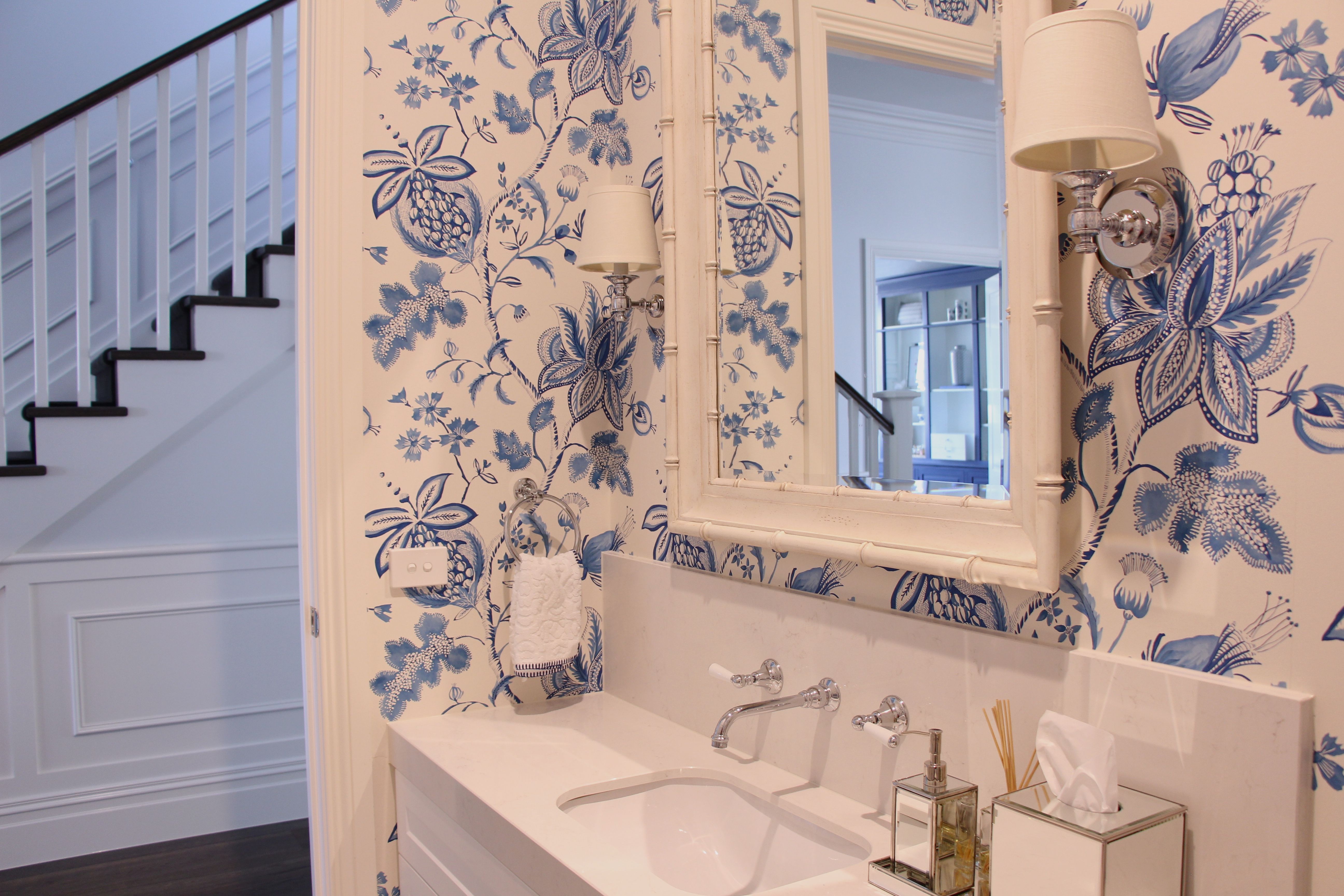 Bathroom - HD Wallpaper 