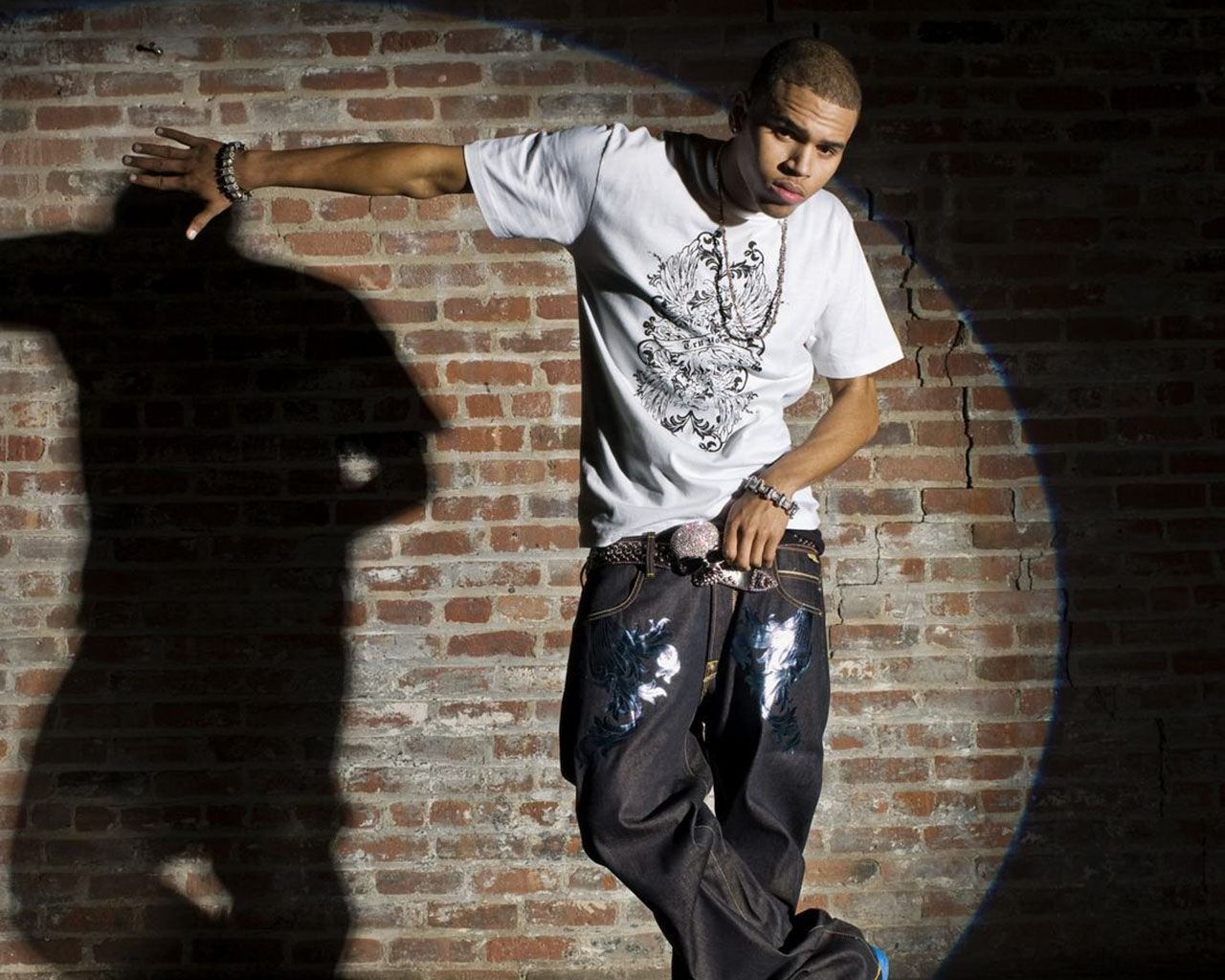 Chris Brown Wallpaper - HD Wallpaper 
