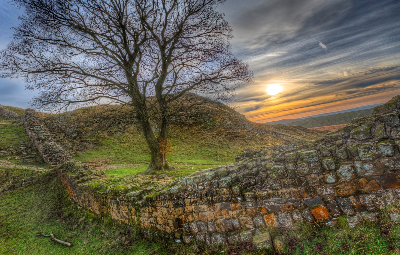 Photo Wallpaper The Sky, Grass, The Sun, Sunset, Stones, - Hadrian's Wall - HD Wallpaper 