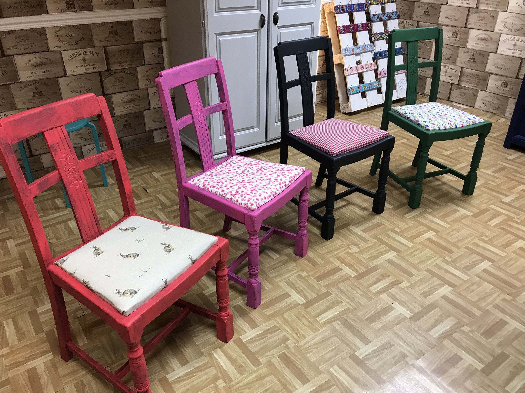 Chair - HD Wallpaper 