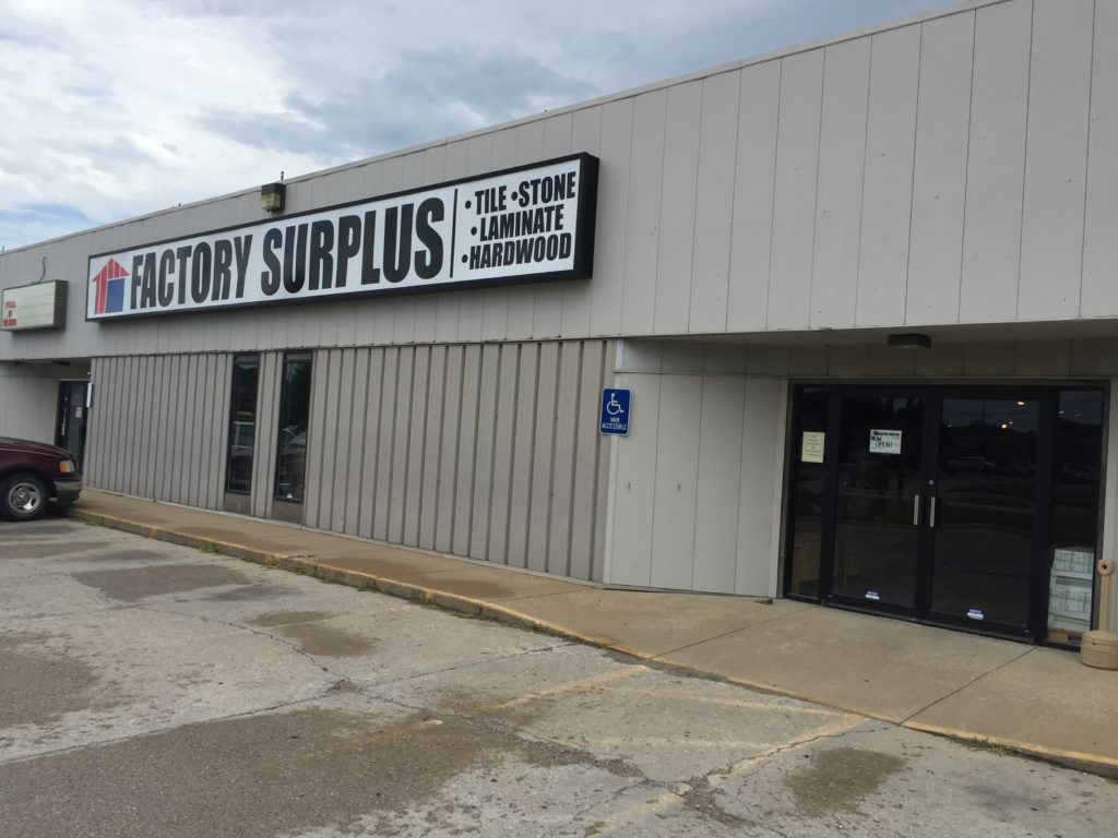 Commercial Building - HD Wallpaper 