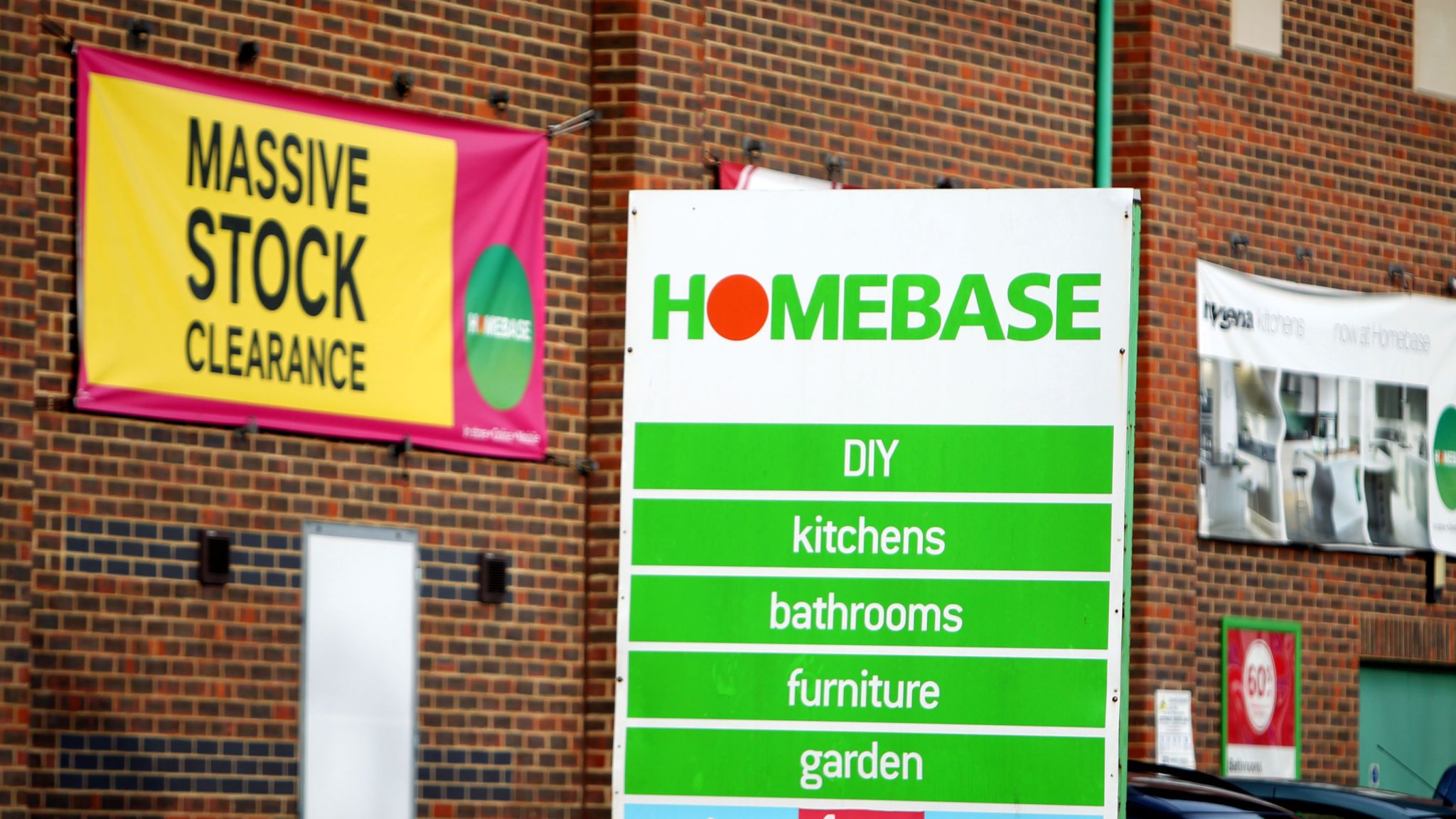 S Australian Owners Want To Offload It - Homebase - HD Wallpaper 