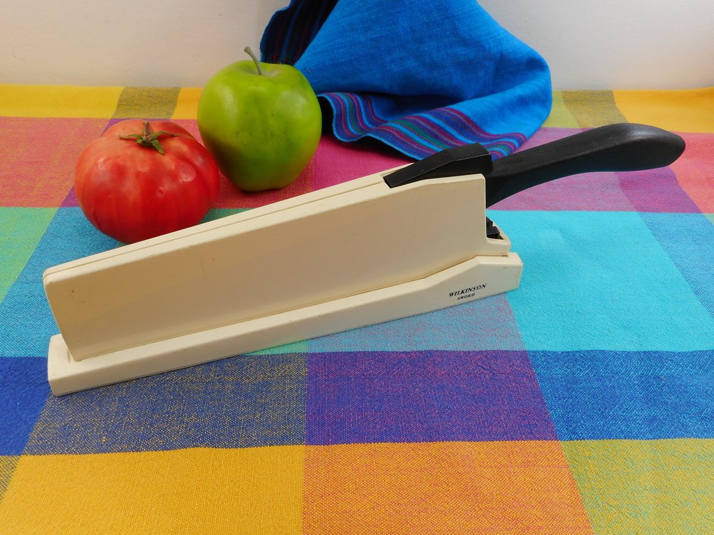 Knife - HD Wallpaper 