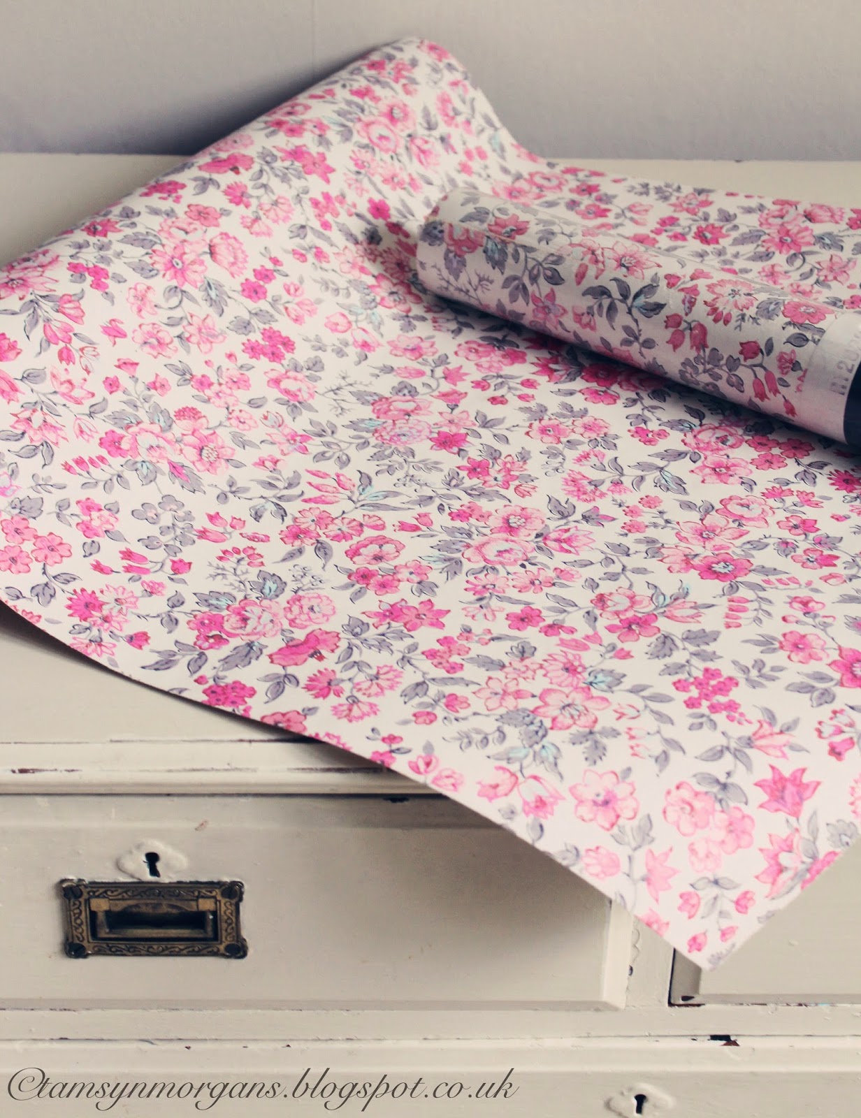 Bed Sheet - HD Wallpaper 