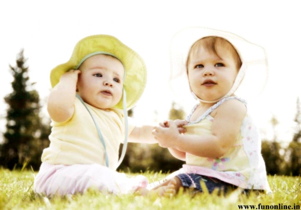 Twin Baby Wallpapers Download Twin Babies Hd Wallpaper - 2 Babies Friends - HD Wallpaper 