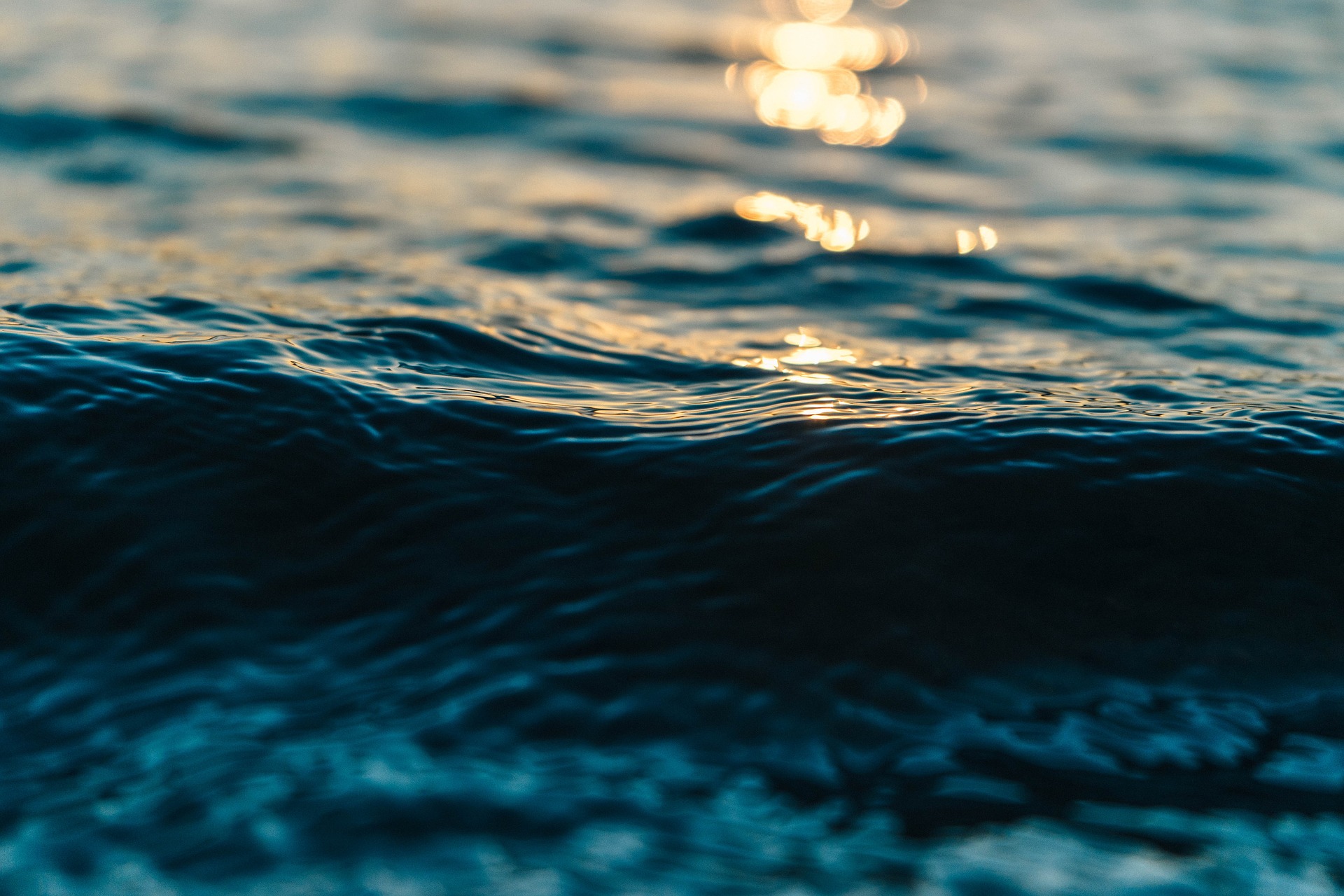 Close Up Ocean Wave - HD Wallpaper 