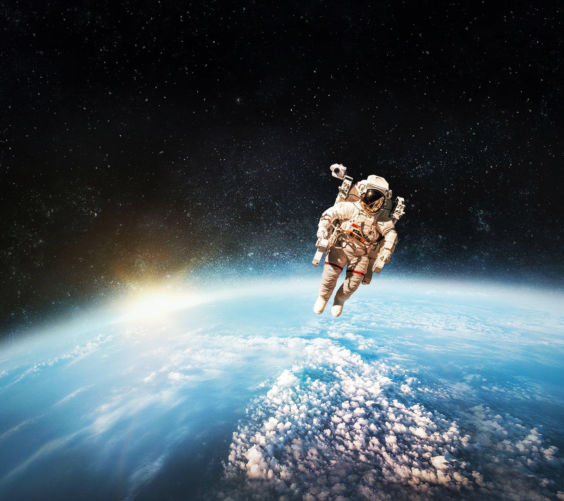 Samsung Galaxy S8 Wallpaper - Samsung Galaxy S8 Astronaut - HD Wallpaper 