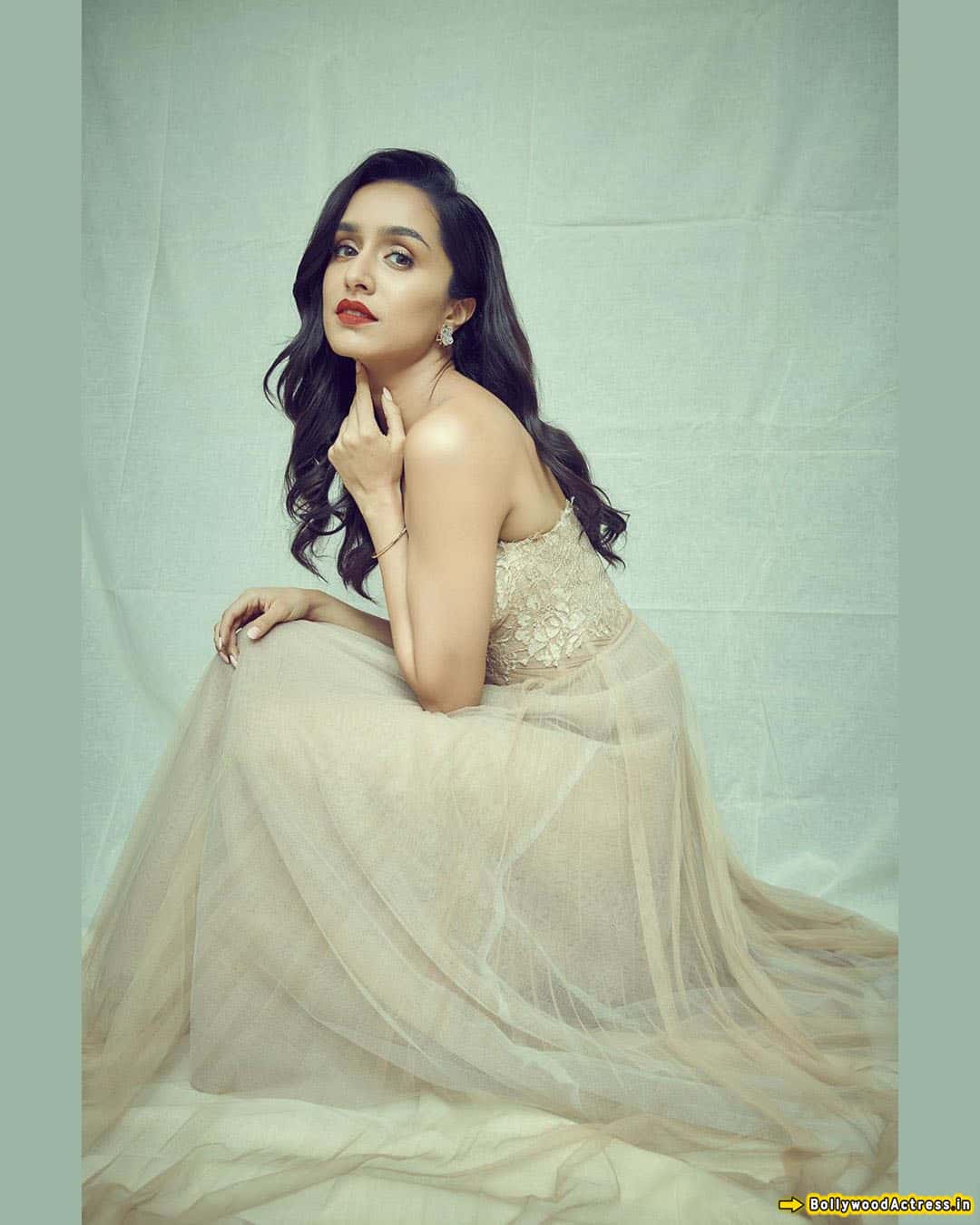 Shraddha Kapoor Latest Photoshoot - HD Wallpaper 