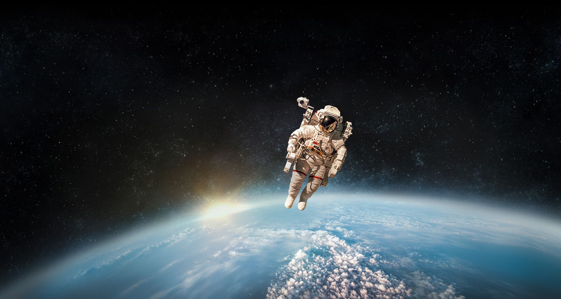 Astronaut Wallpaper - Astronaut Floating Above Earth - HD Wallpaper 