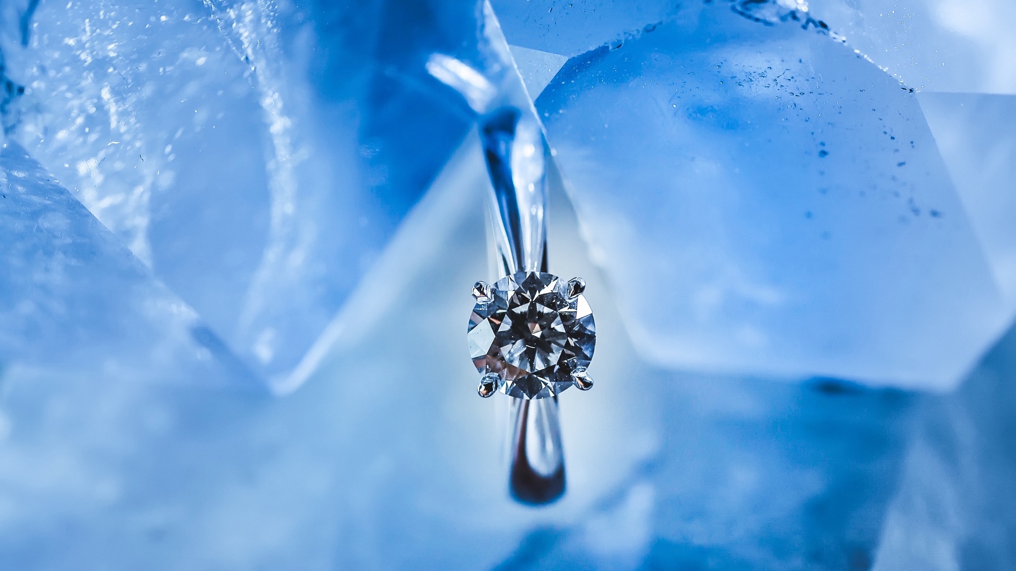 Wallpaper Ring, Ice, Decoration, Jewel, Shine, Macro - Wallpaper - HD Wallpaper 