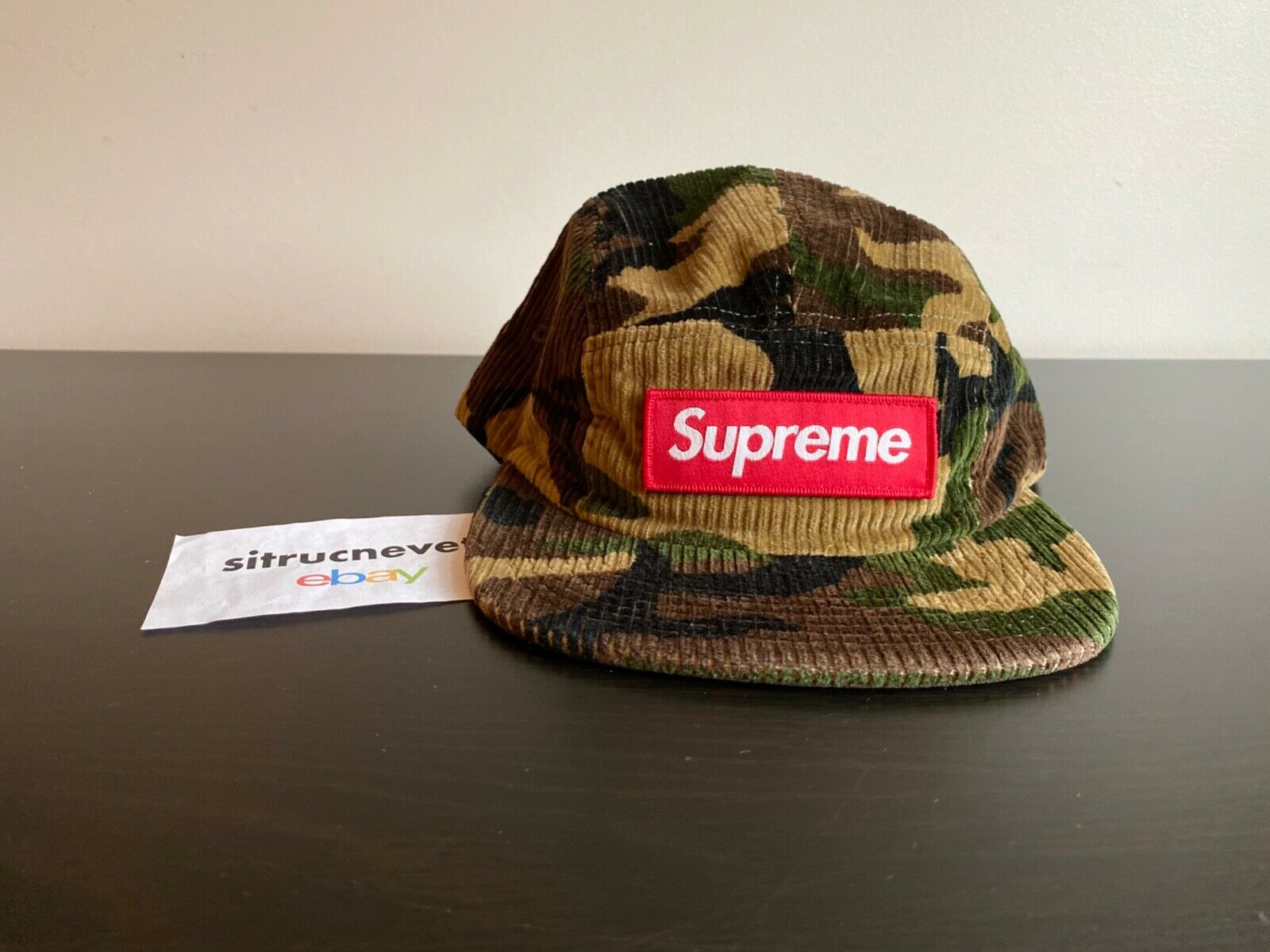 Supreme - HD Wallpaper 