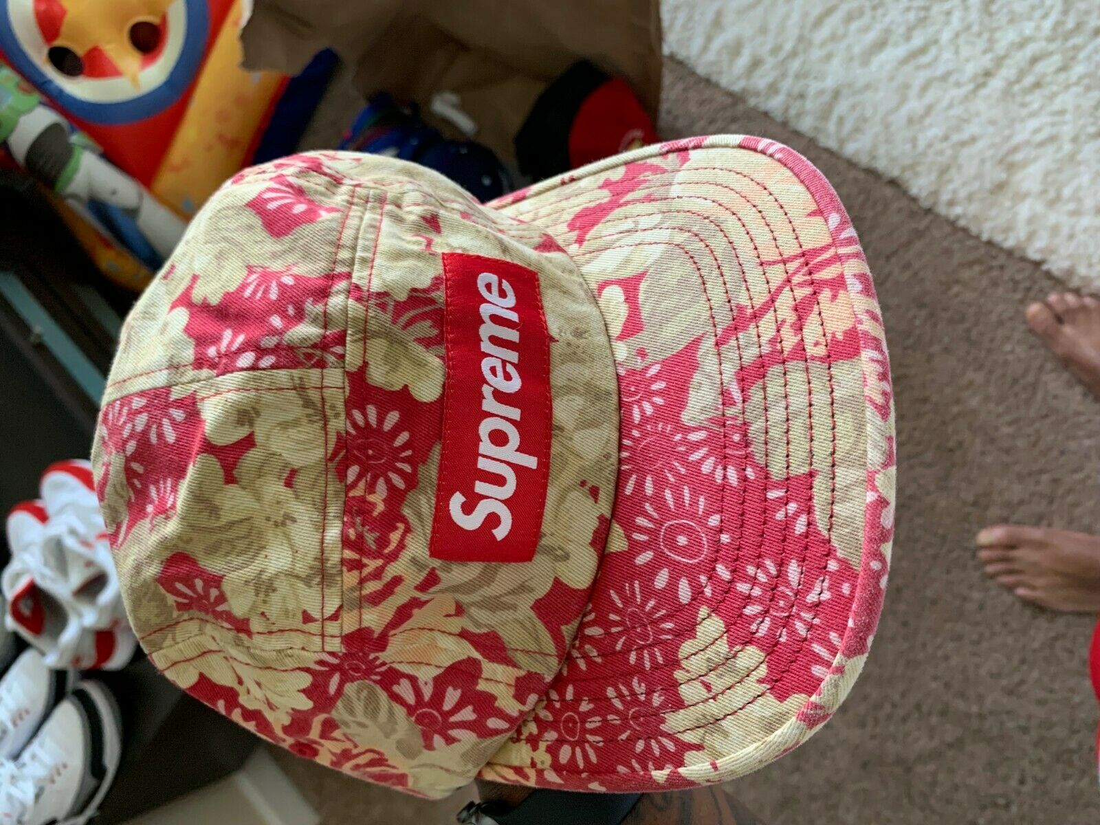 Supreme - HD Wallpaper 