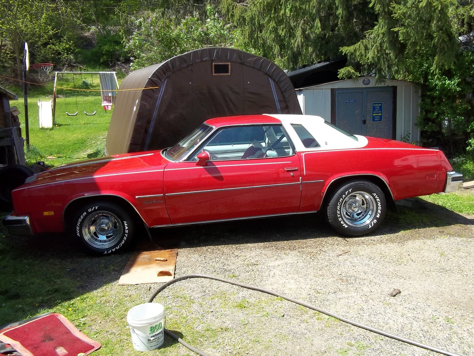 Oldsmobile Cutlass Supreme Wallpaper Hd - Red 76 Cutlass Supreme - HD Wallpaper 