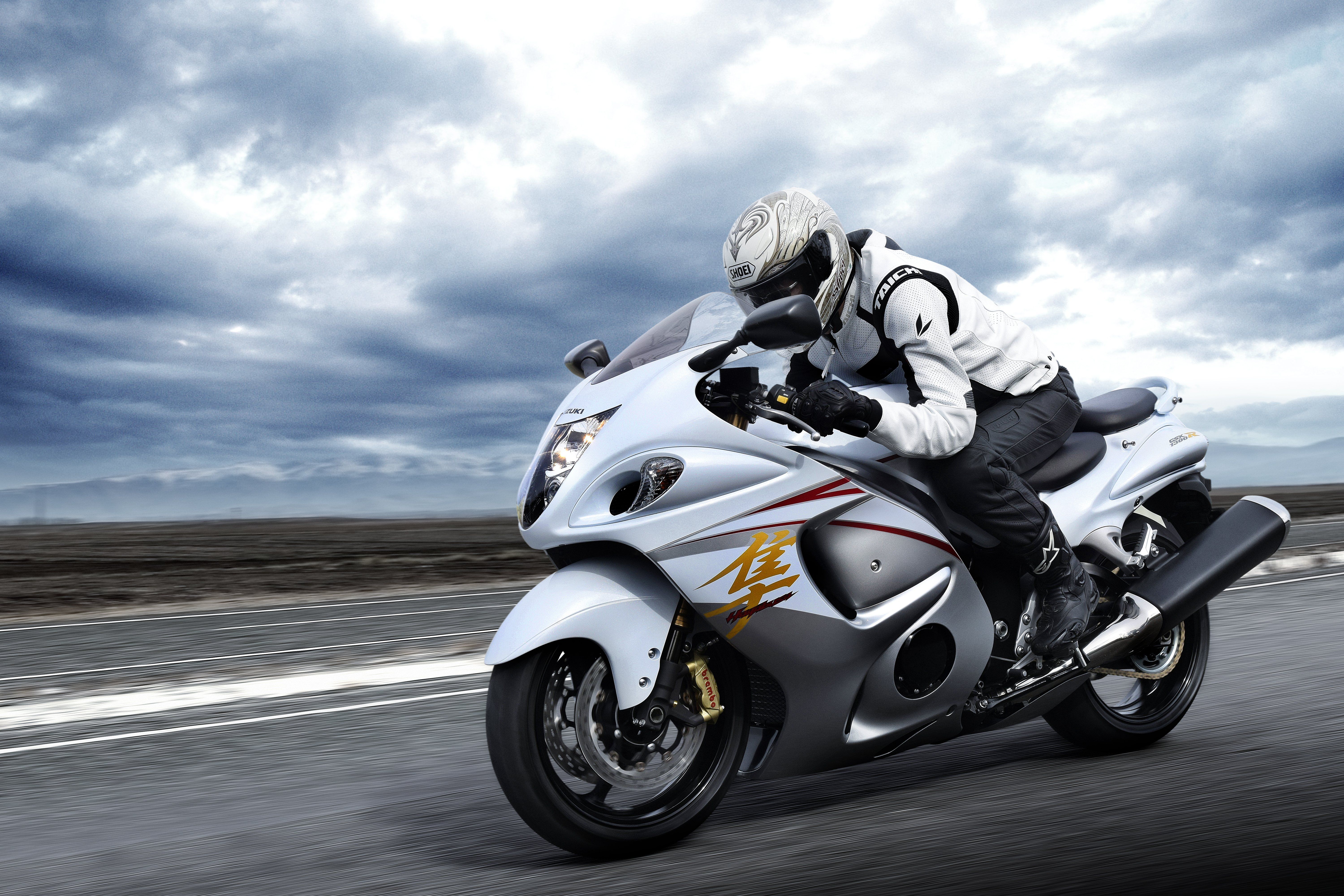 Suzuki Hayabusa - HD Wallpaper 