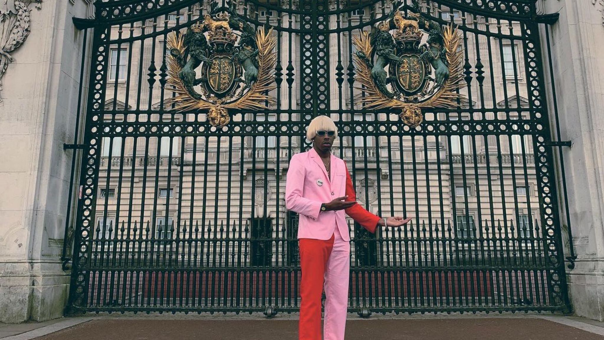 The Rapper Posted A Cryptic Message On Twitter - Tyler The Creator Igor Outfit - 2048x1152 Wallpaper The Rapper Posted A Cryptic Message On Twitter - Tyler The Creator Igor Outfit - 2048x1152 Wallpaper