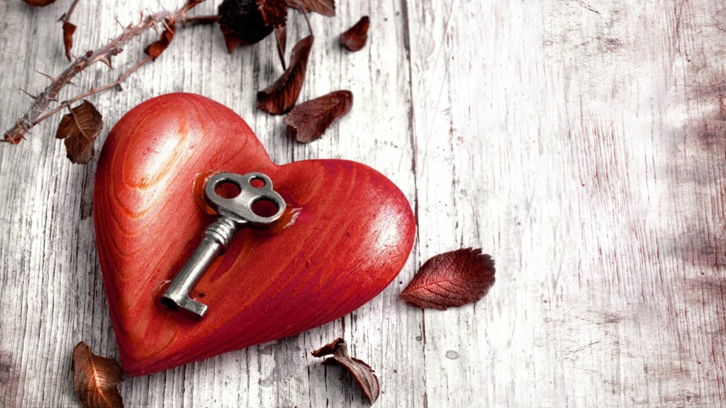 Heart And Key - HD Wallpaper 