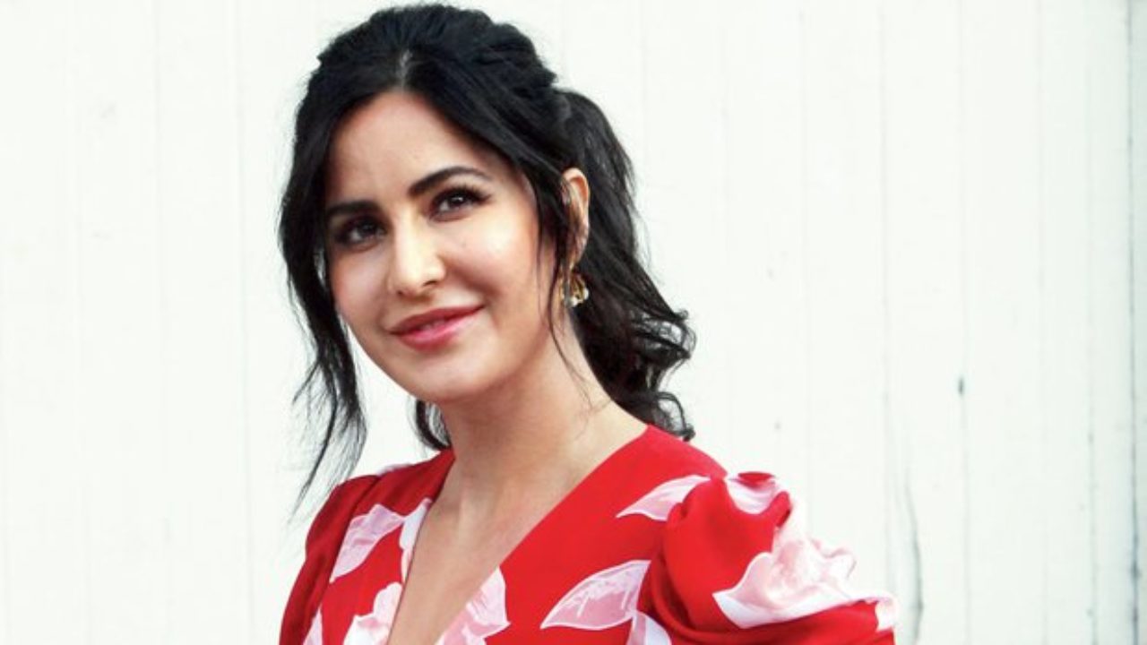 Katrina Kaif Beautiful Hairstyle - HD Wallpaper 