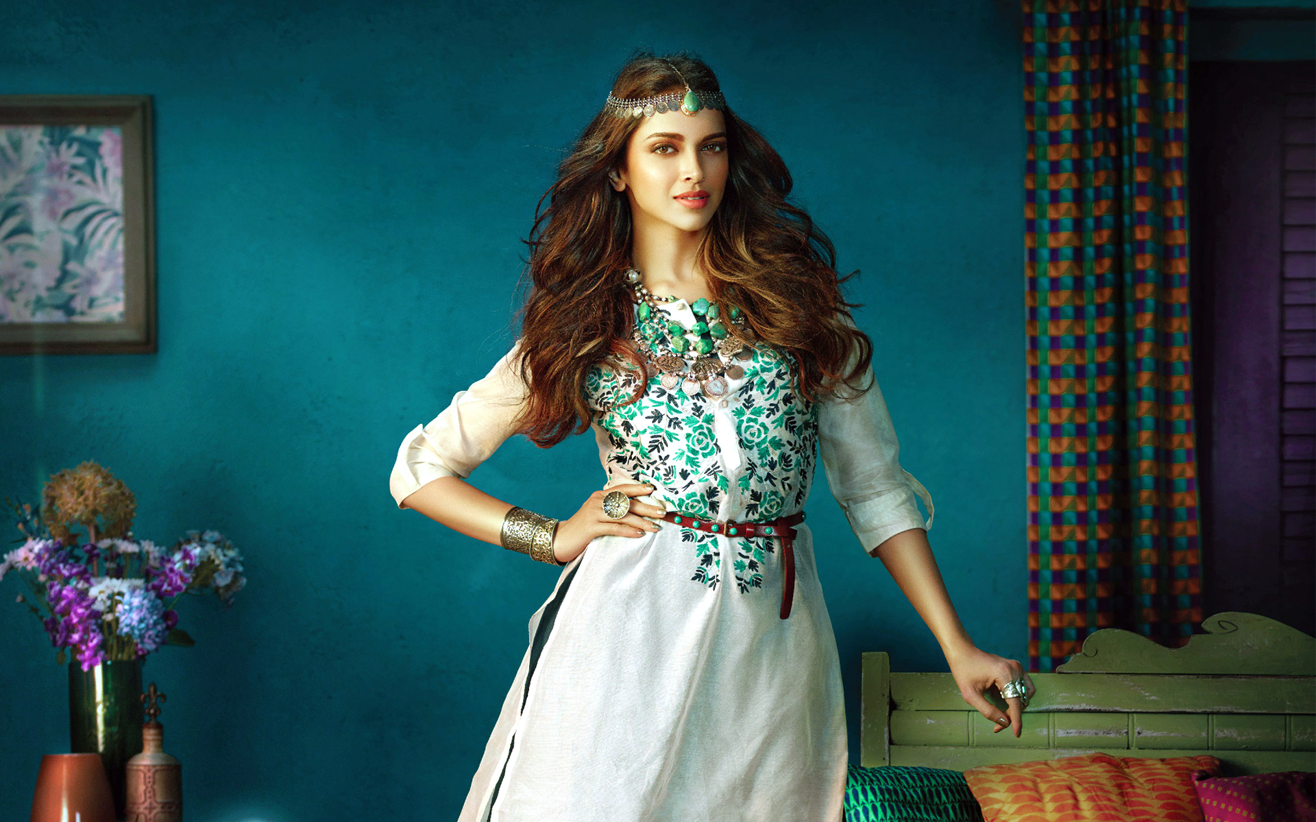 Deepika Padukone Doppelganger - HD Wallpaper 