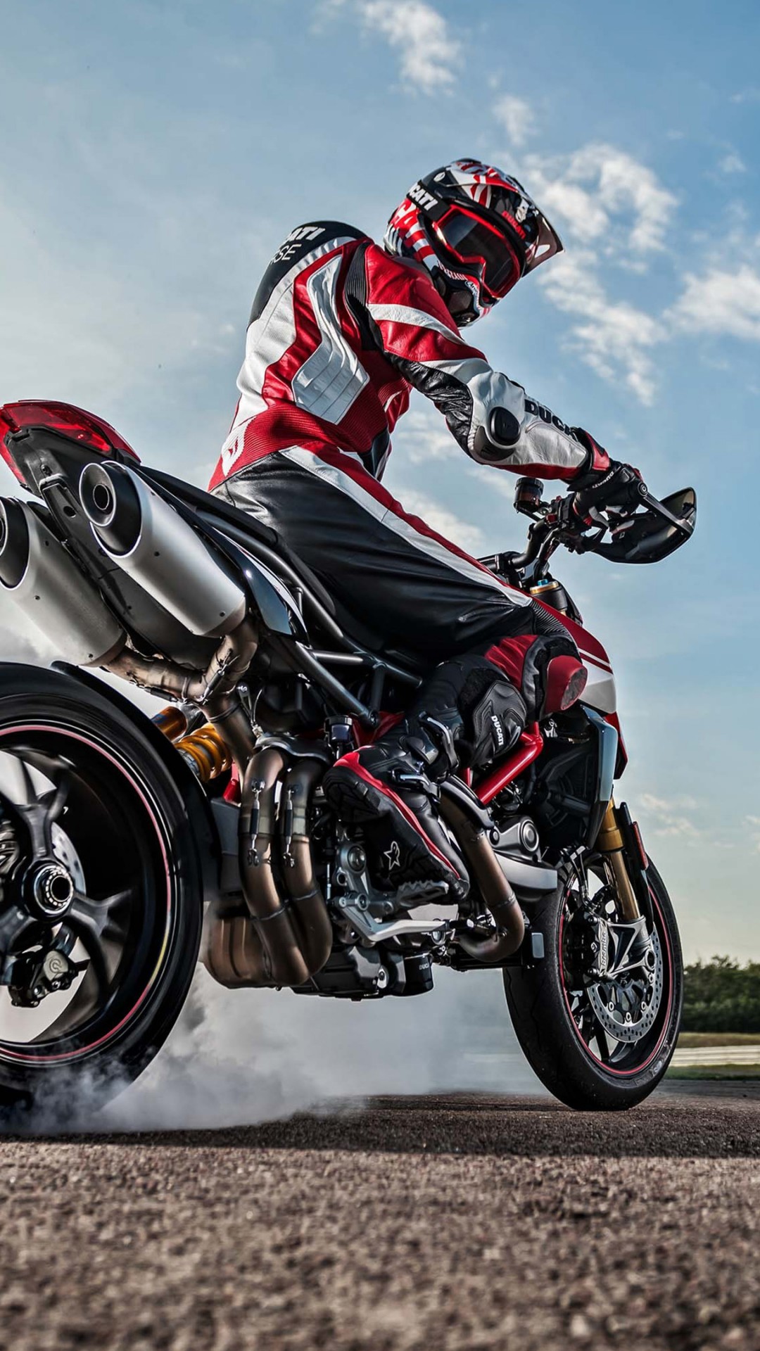 2019 Ducati Hypermotard 950 Sp - HD Wallpaper 