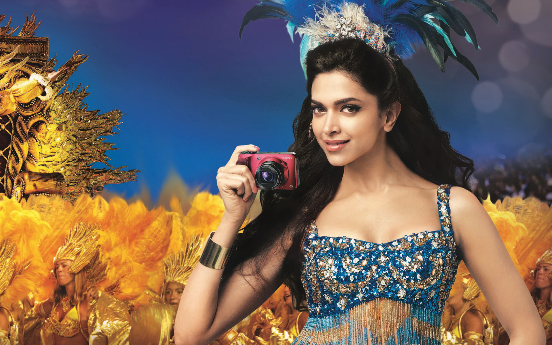 Deepika Padukone Desktop Wallpapers - Bollywood Actress With Camera - HD Wallpaper 