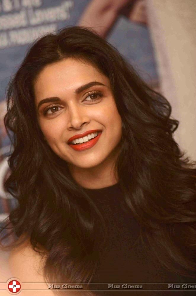 Deepika Padukone Images Latest - HD Wallpaper 