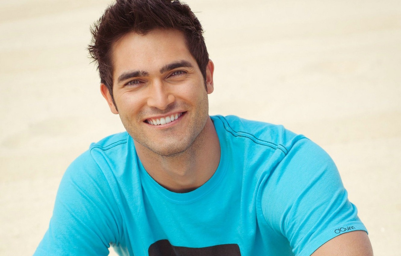 Photo Wallpaper Smile, Actor, Male, Tyler Hoechlin - Tyler Hoechlin Hairy - HD Wallpaper 