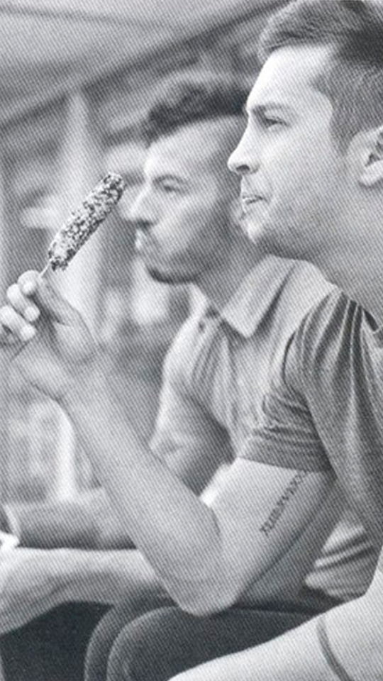 Twenty One Pilots 2008 - HD Wallpaper 