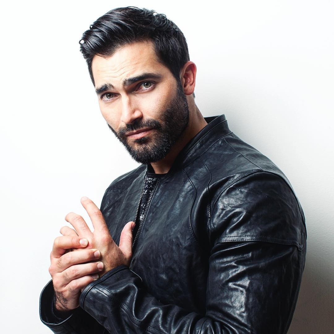 Tyler Hoechlin - HD Wallpaper 