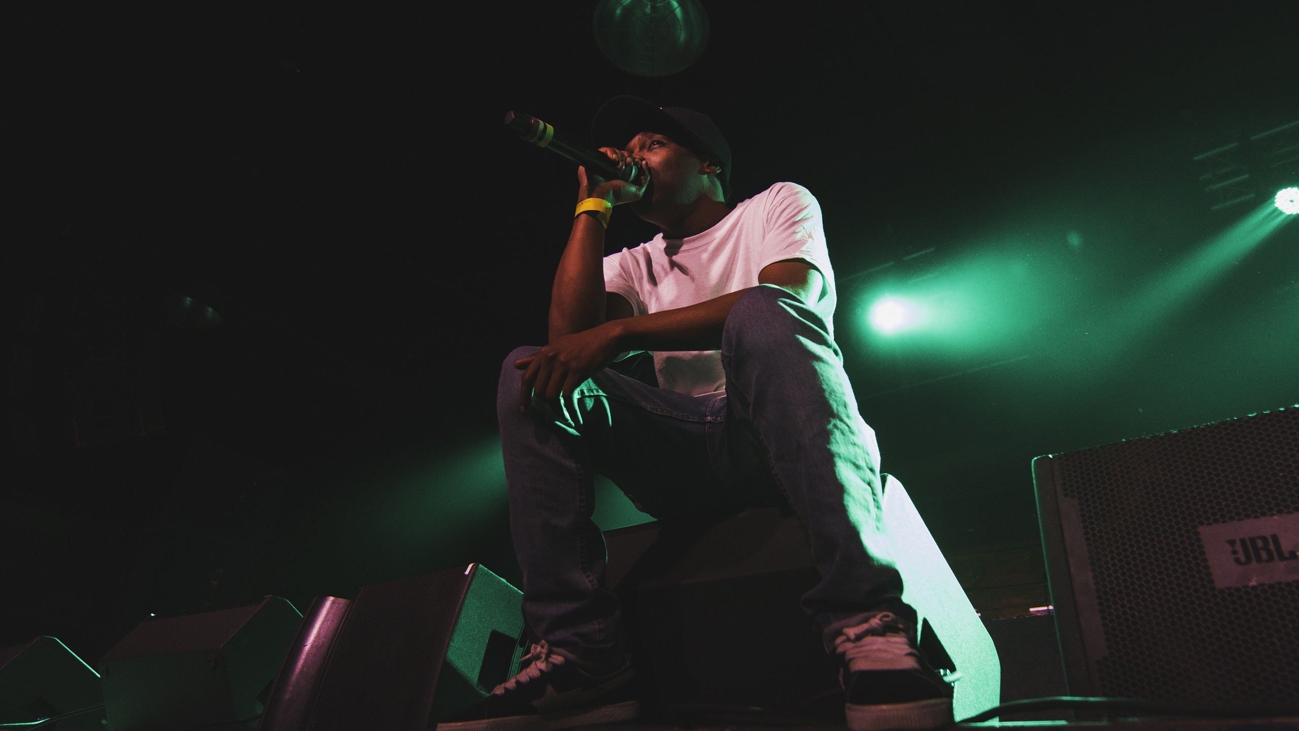 Singer, Rapper, Rap, Hip Hop, Concert, Earl Sweatshirt - Hip Hop Concert Wallpaper Hd - HD Wallpaper 