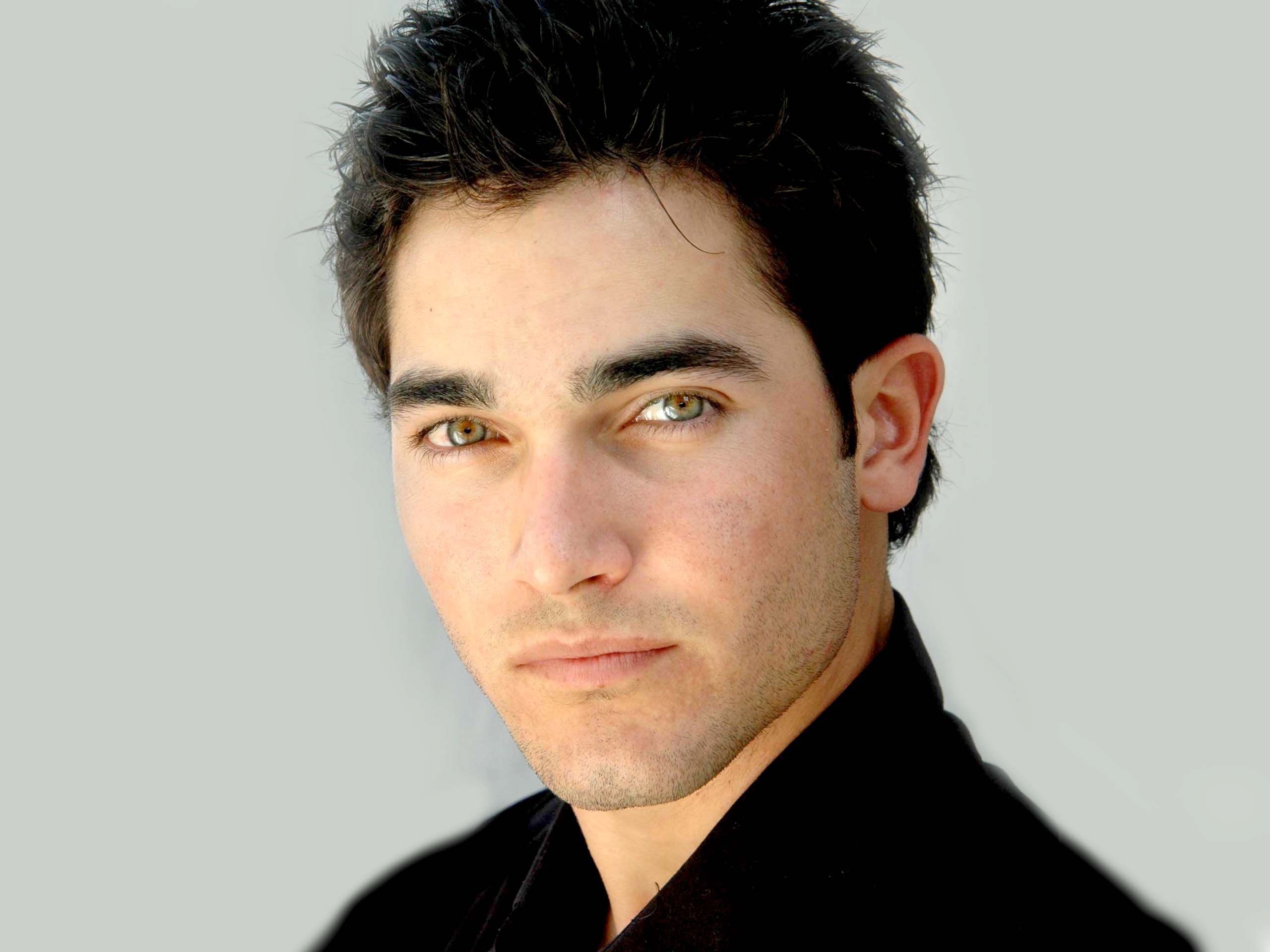 Tyler Hoechlin - HD Wallpaper 