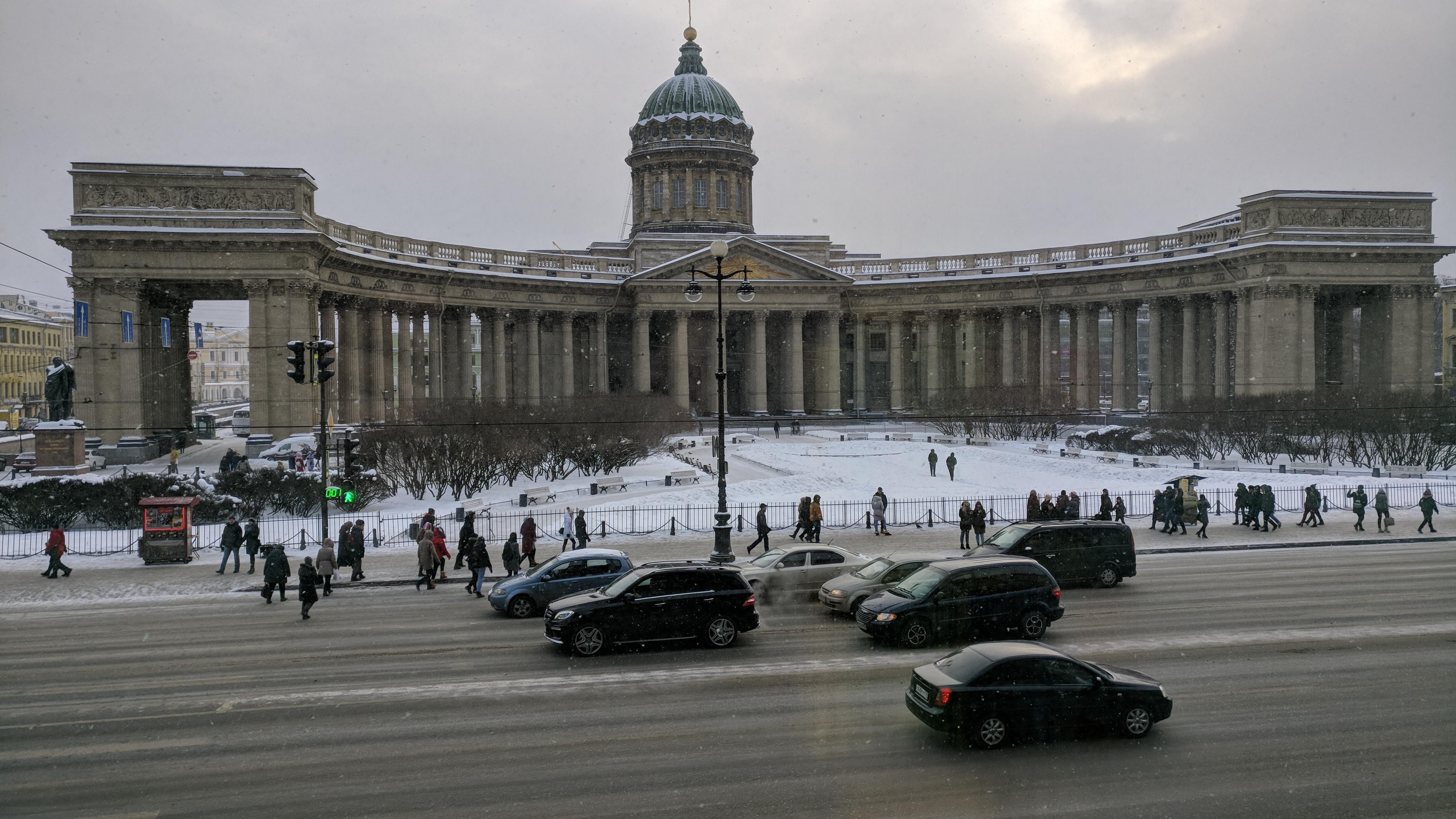 Tourist Place Kazan Cathedral In Saint Petersburg Russia - Russia - HD Wallpaper 