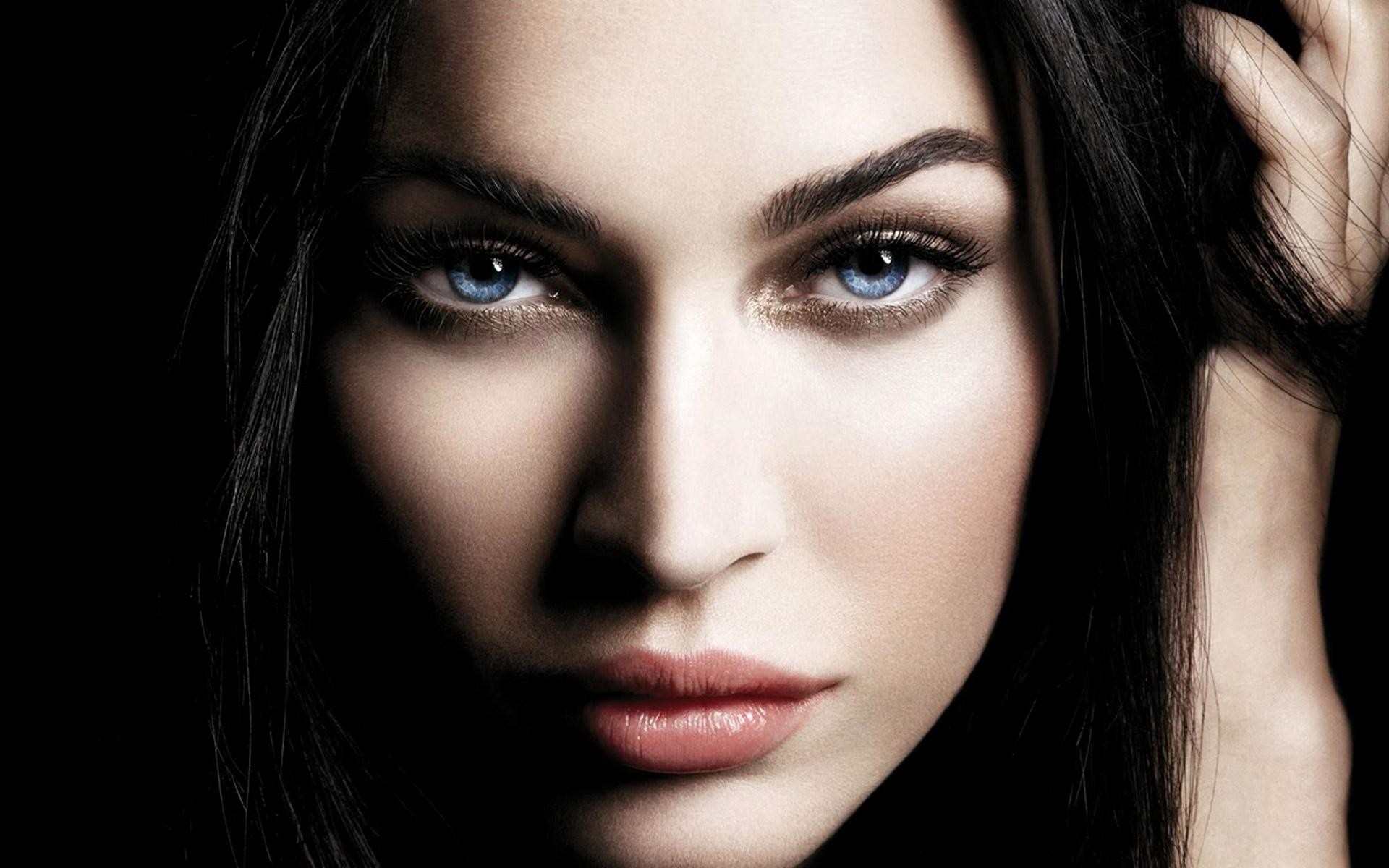File Name - Megan Fox Giorgio Armani - HD Wallpaper 