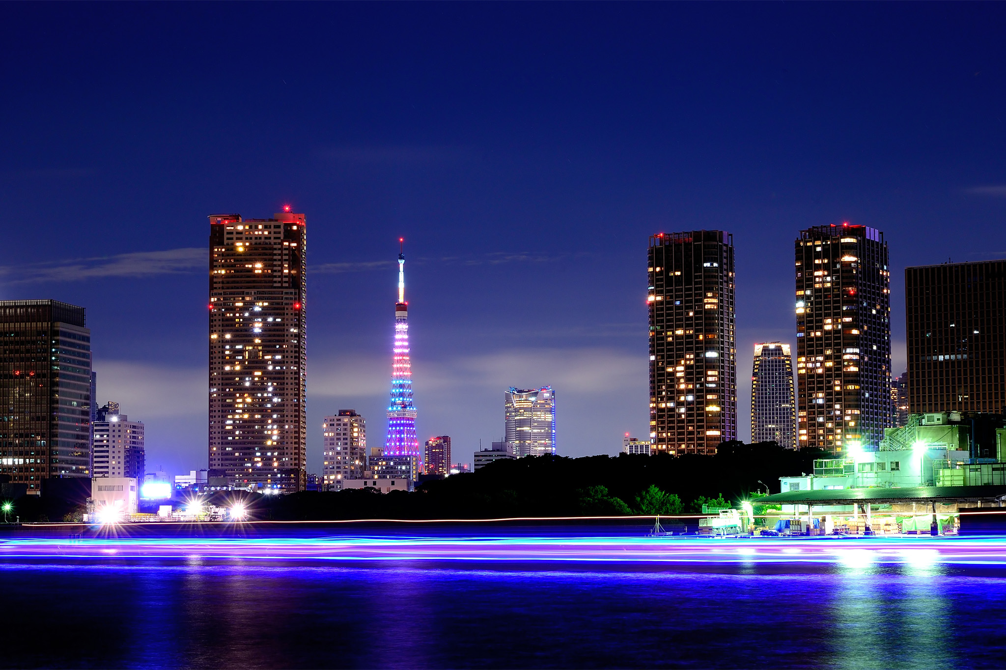 Wallpaper - Skyscraper - HD Wallpaper 