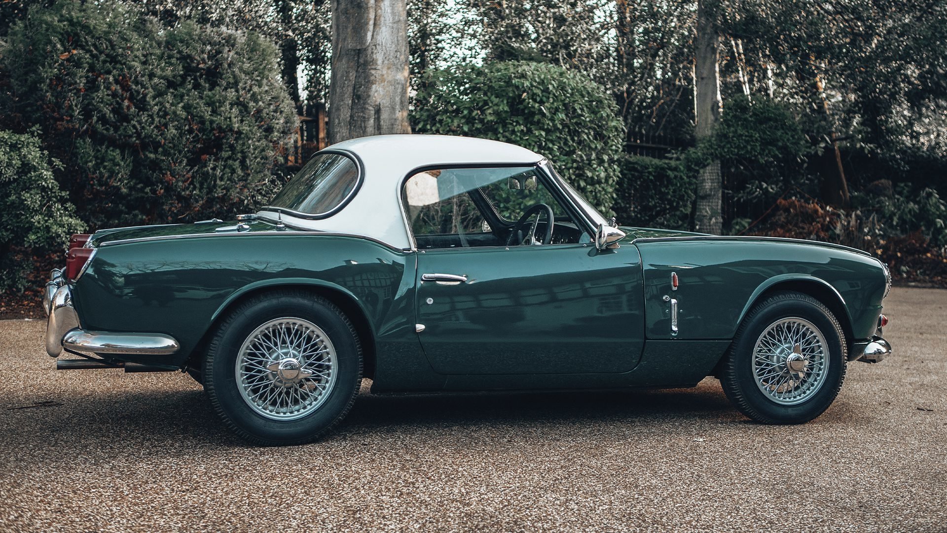 Triumph Tr250 - HD Wallpaper 