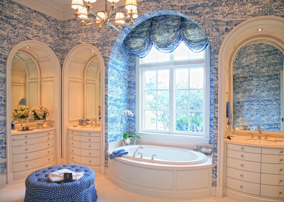 Miami French Country Blue Paint With Lace Curtains - Bad Französisch - HD Wallpaper 