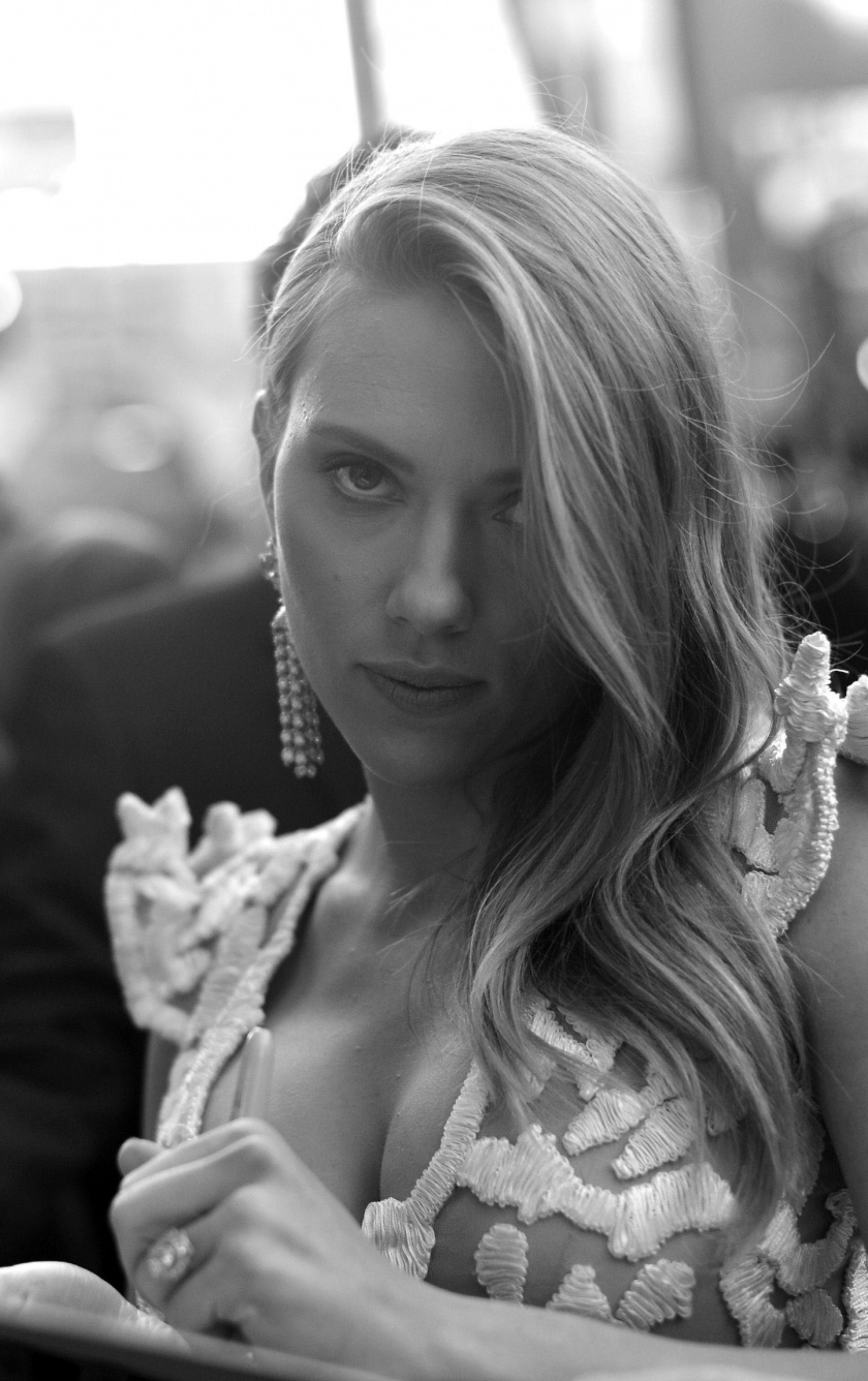 Sebastian Stan And Scarlett Johansson Interview - HD Wallpaper 