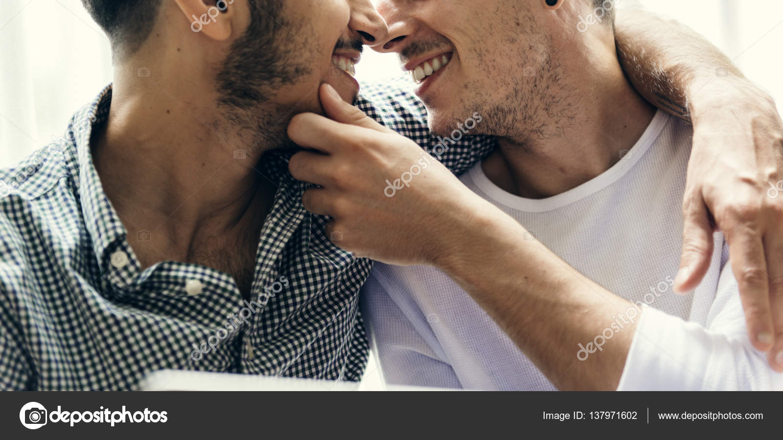 Gay Couples Face To Face - HD Wallpaper 