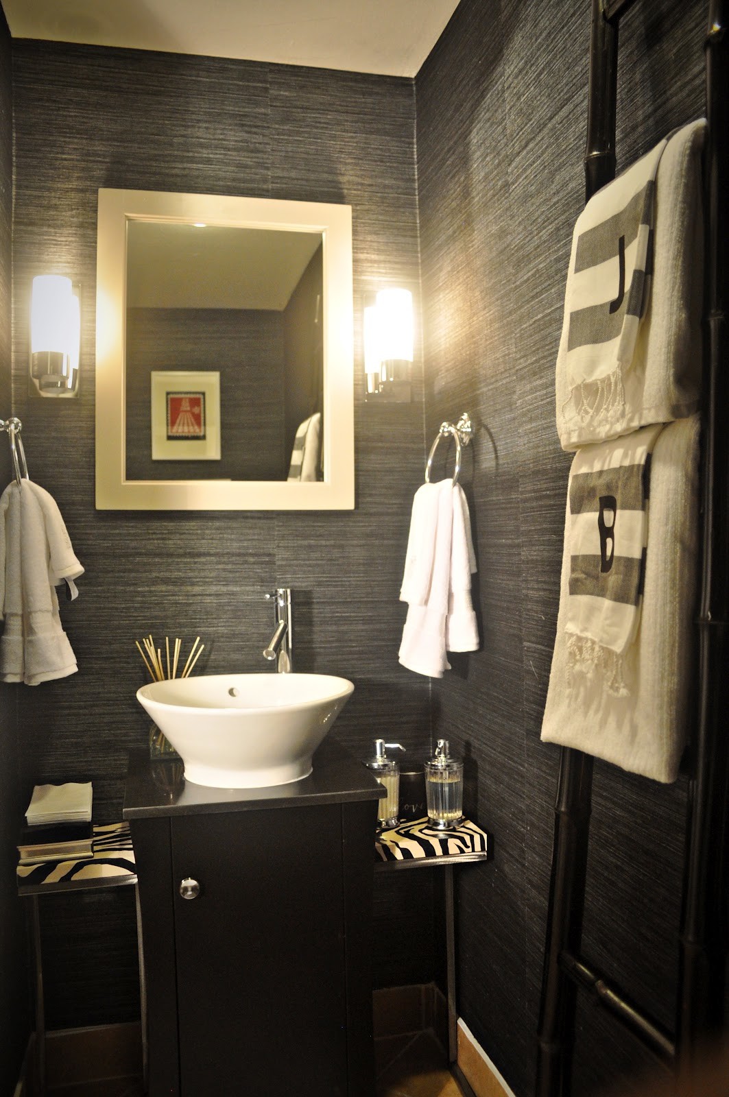 Powder Room Design Ideas 2017 Grasscloth - Home Powder Room Ideas - HD Wallpaper 